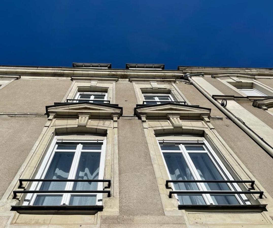 Demeure Rossini Cholet Centre Apartment Luaran gambar